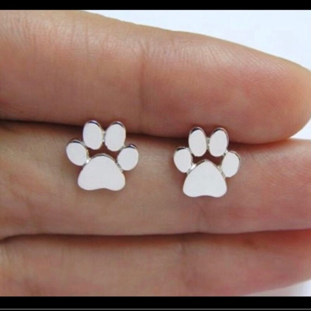 🐾 Silver Paw Earrings 🐾
